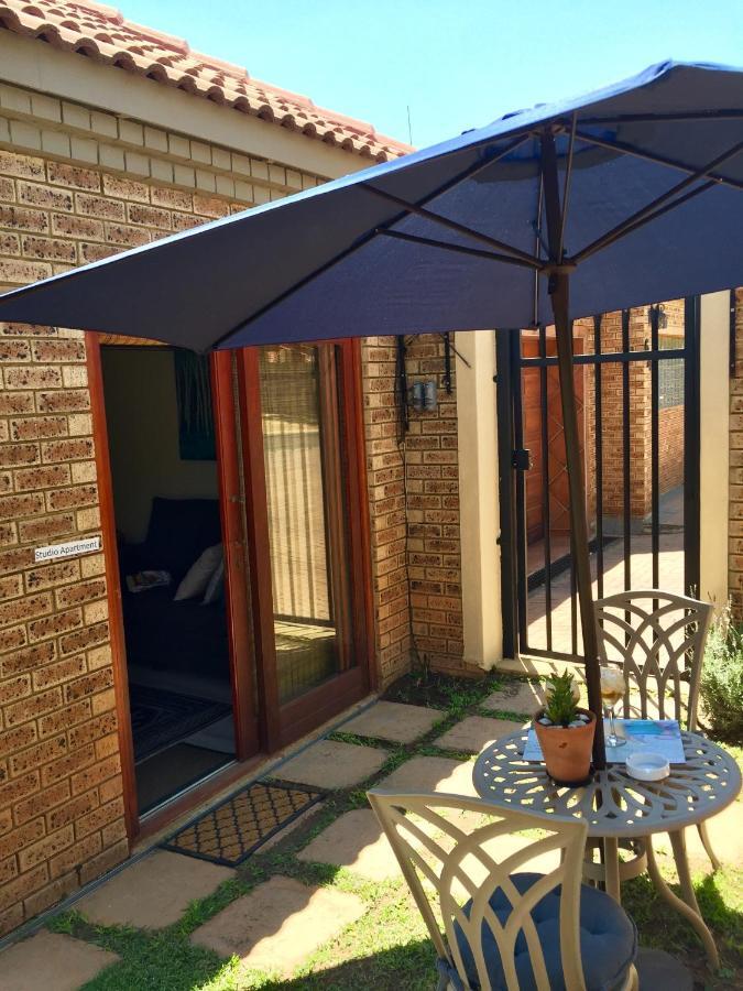 642 On Vincent Bed and Breakfast Pretoria-Noord Eksteriør billede